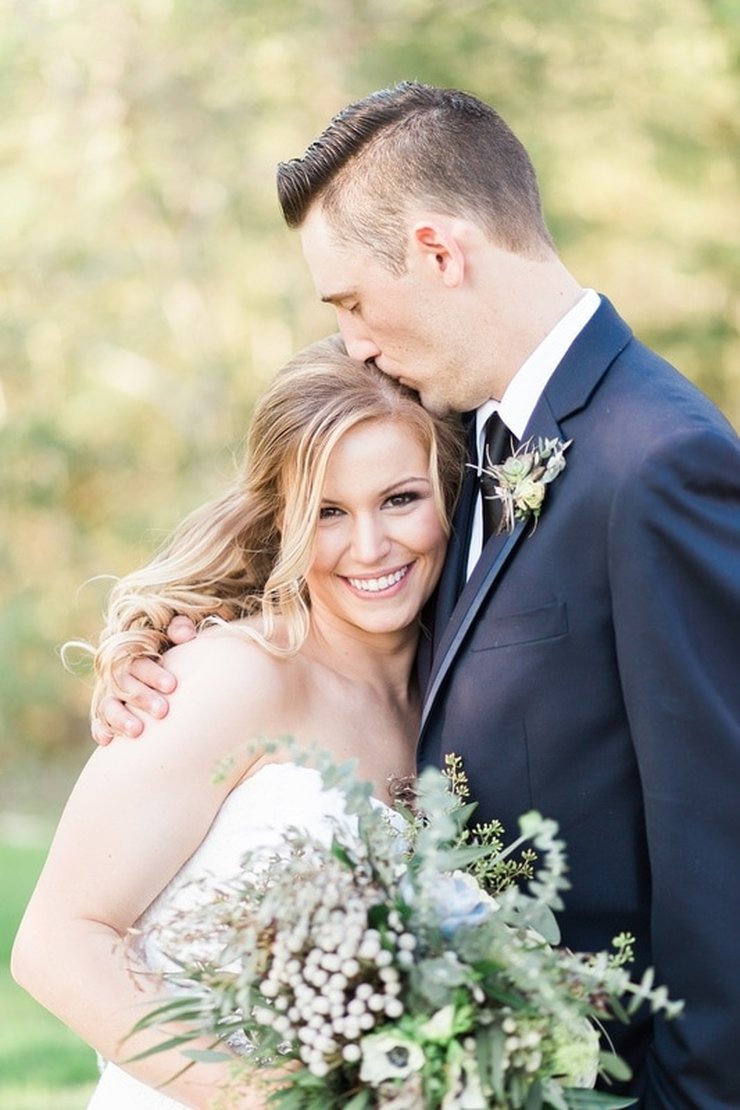 Sarah and Chris Married • Tara Barnes Photography